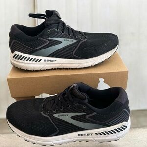 Brooks Mens Athletic Beast GTS running shoes gunmetal/black Size 10.5 Used